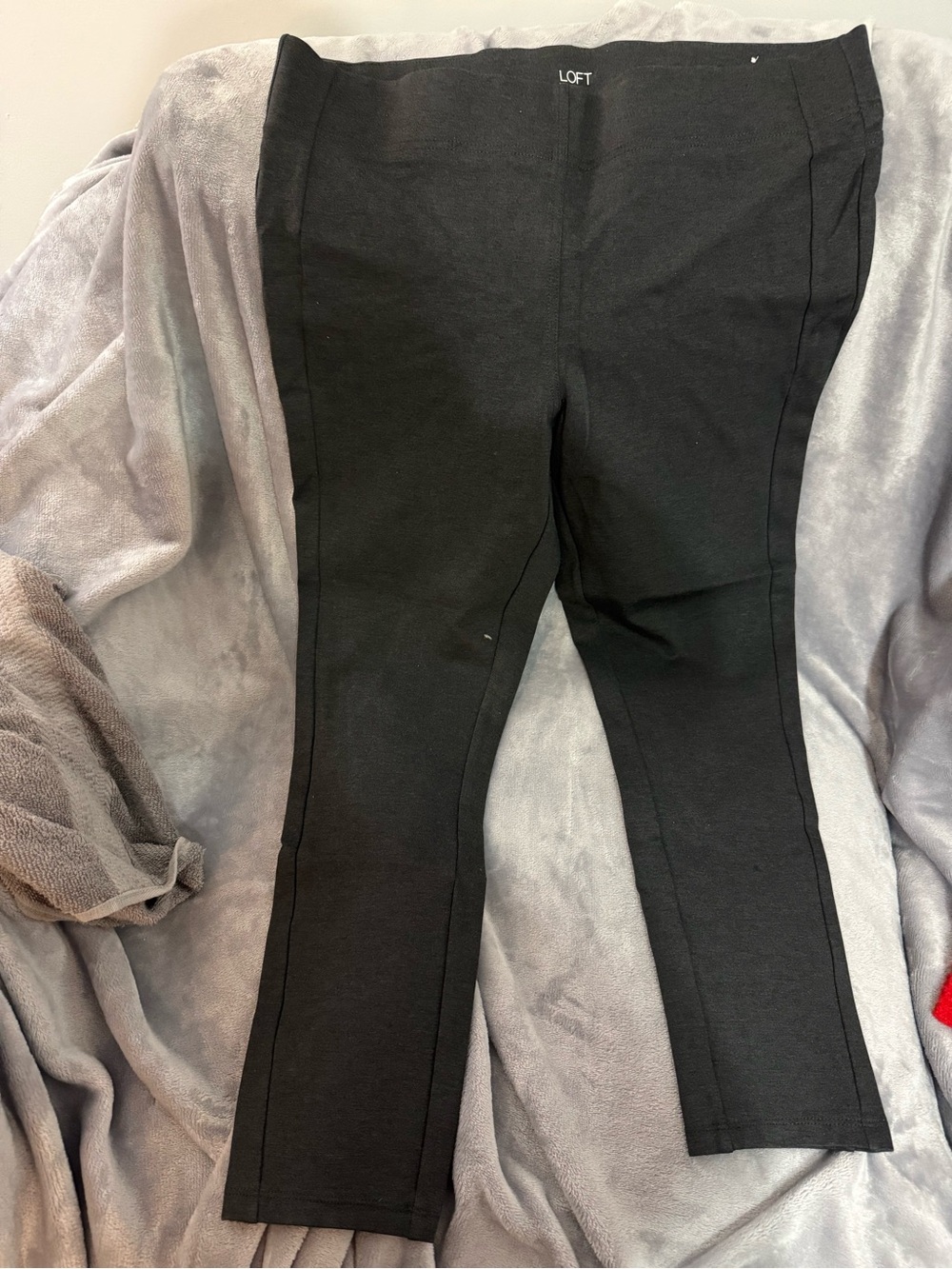 LOFT Black Ponte Ankle Leggings